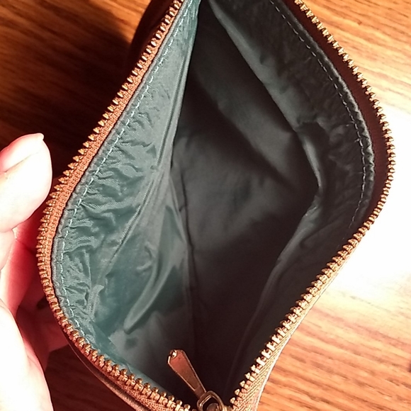 Brahmin Tan Fabric with Leather Pouch - Picture 5 of 6